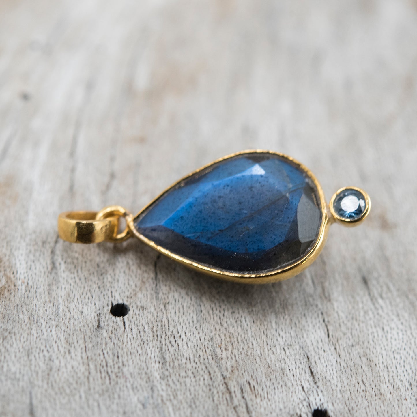 14 Karat Gold | Labradorite & Sapphire Pendant