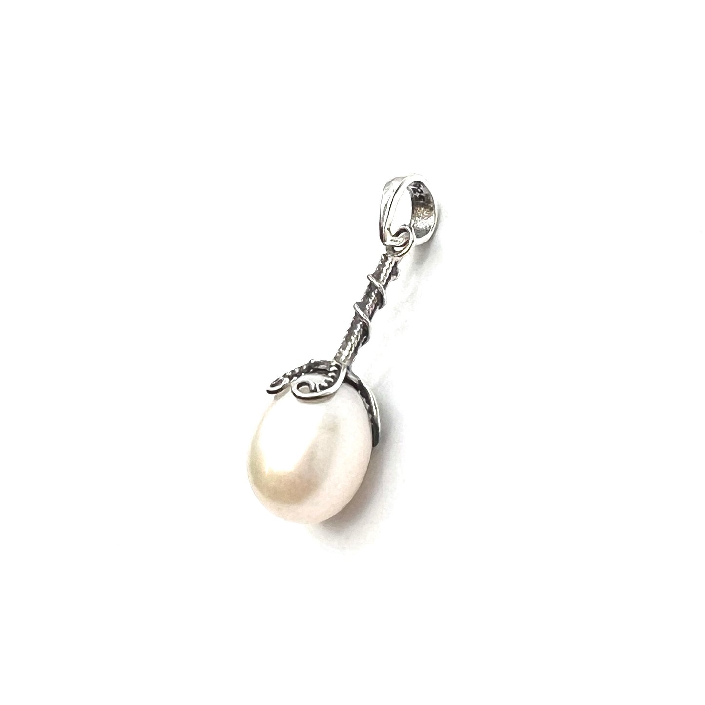 Sterling Silver Dangle Pearl Pendant