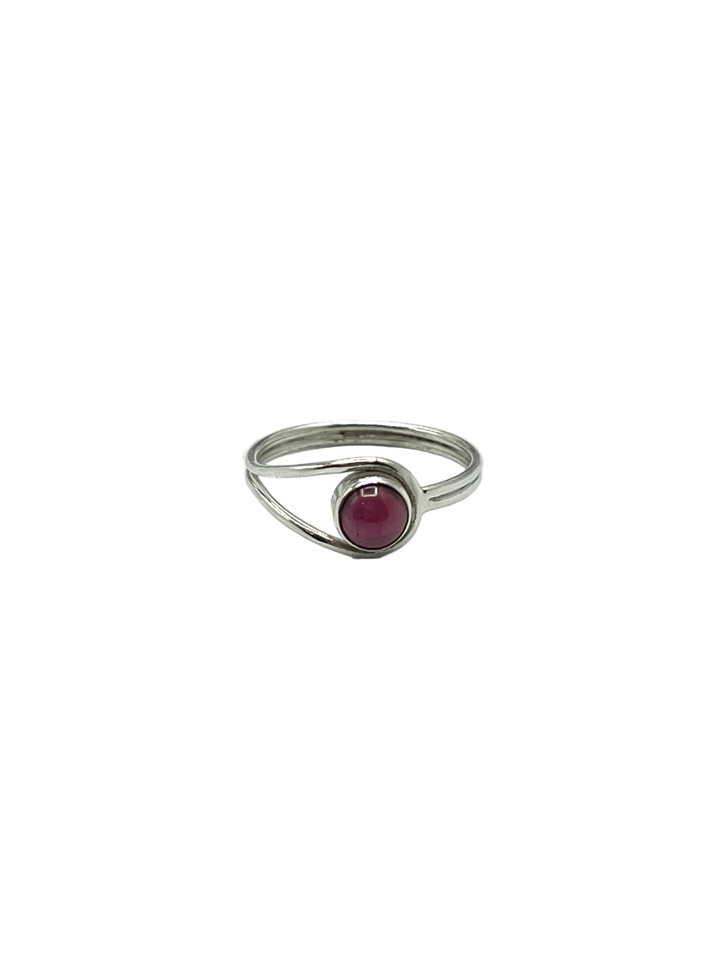 Lasso Gemstone Rings
