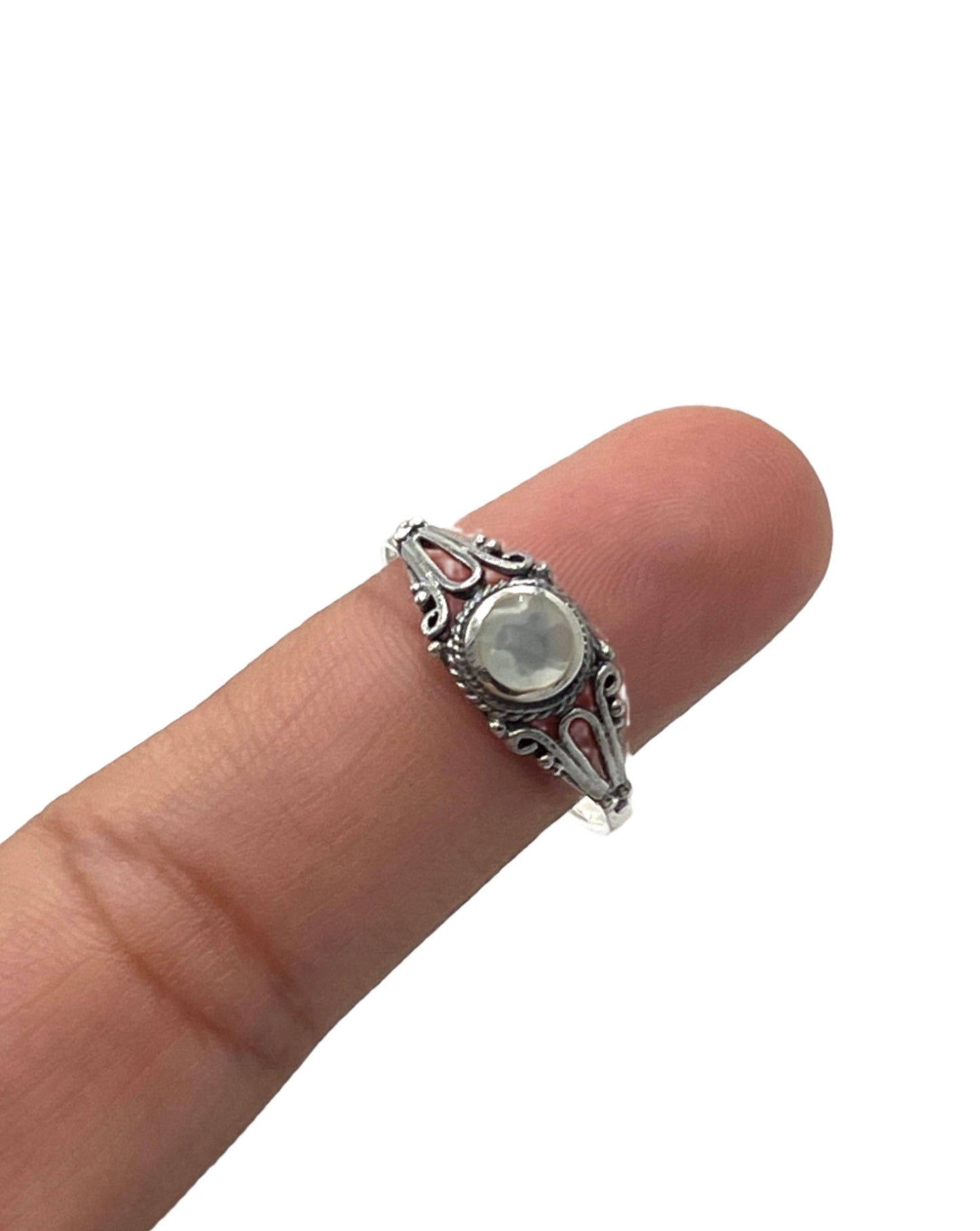 Sterling Silver Shell Round Ring