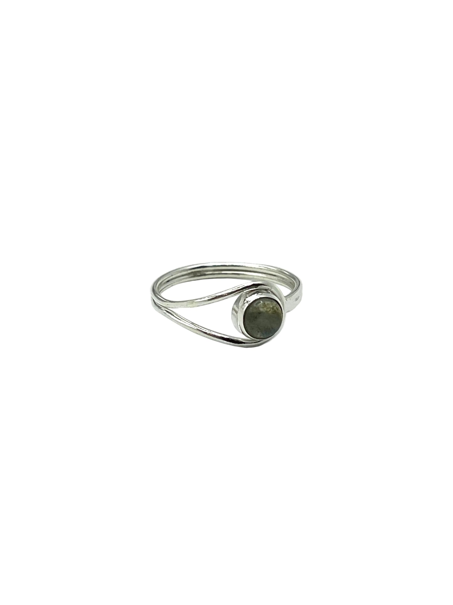 Lasso Gemstone Rings
