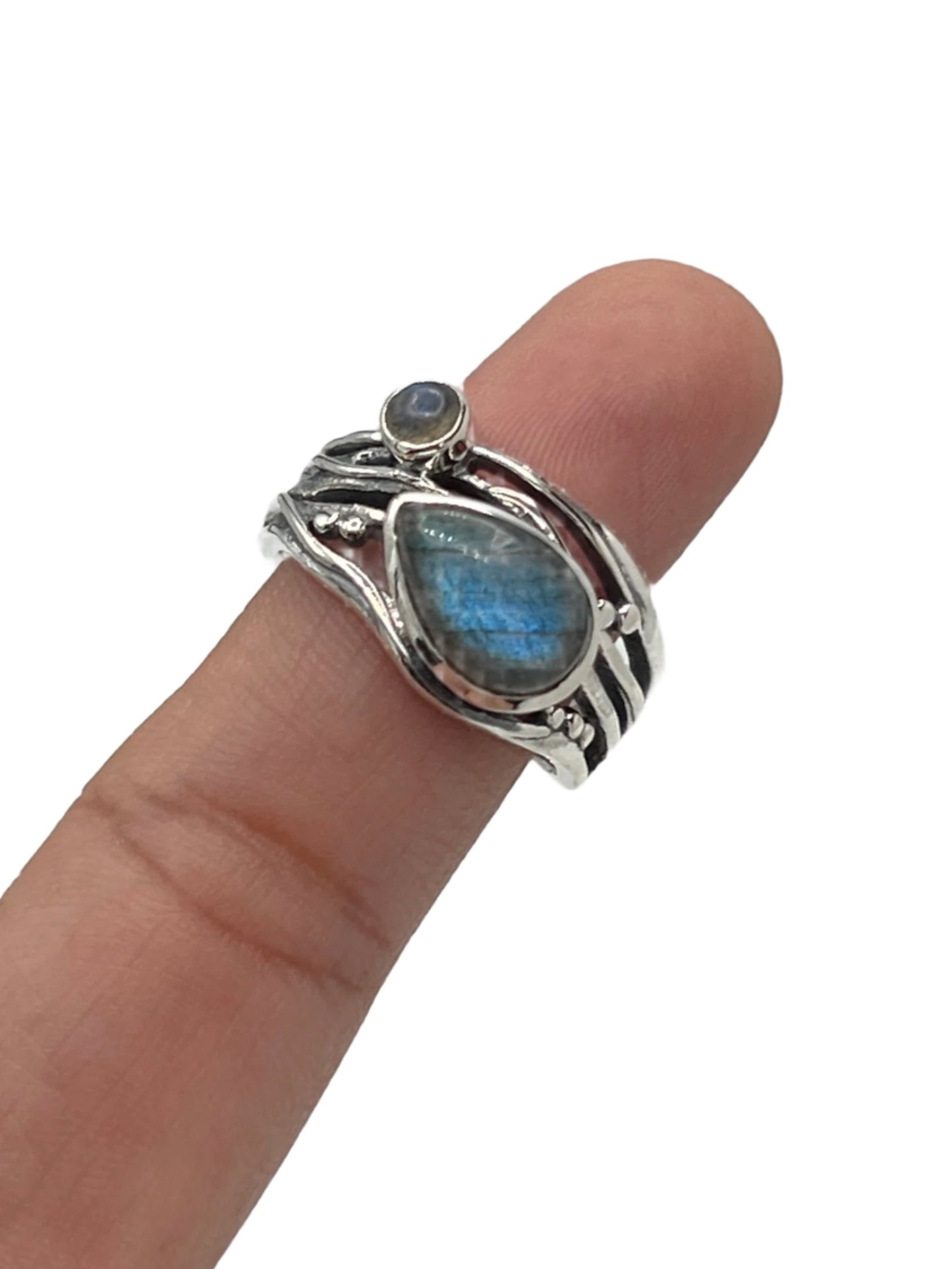 Sterling Silver Teardrop Labradorite Ring