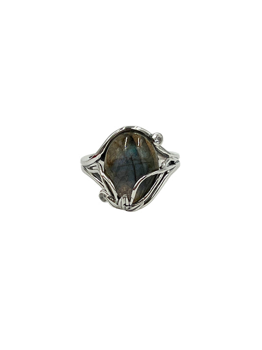 Oval Labradorite Leaf Ring