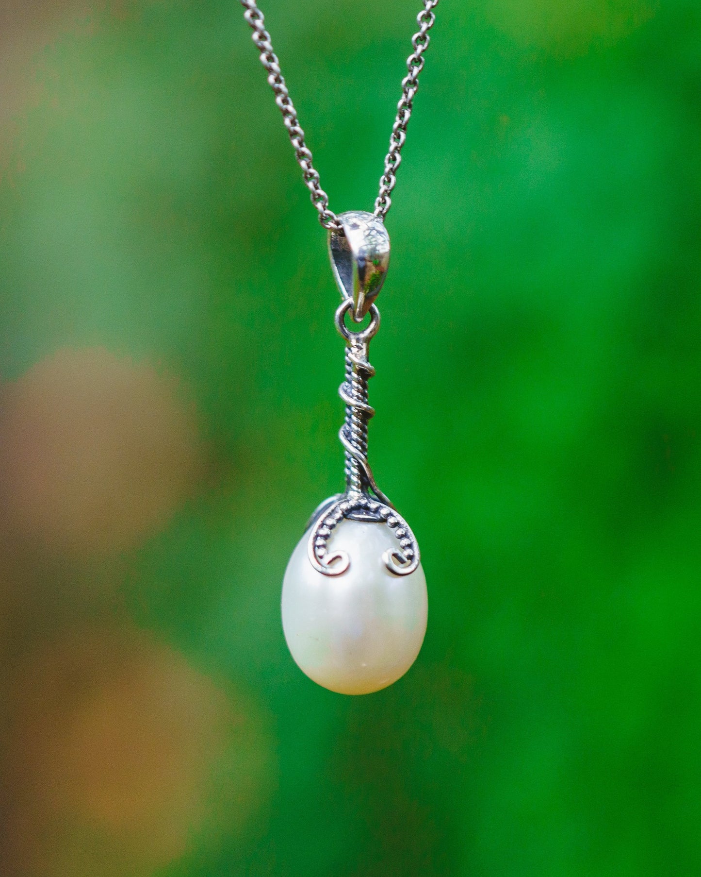 Sterling Silver Dangle Pearl Pendant