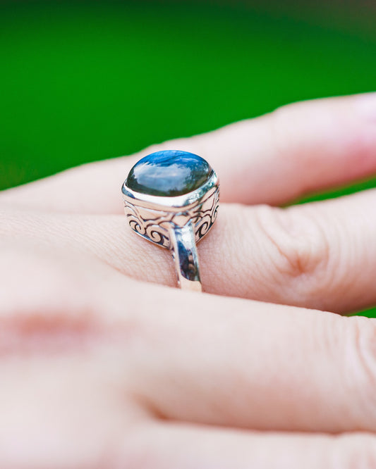 Sterling Silver Labradorite Royal Ring