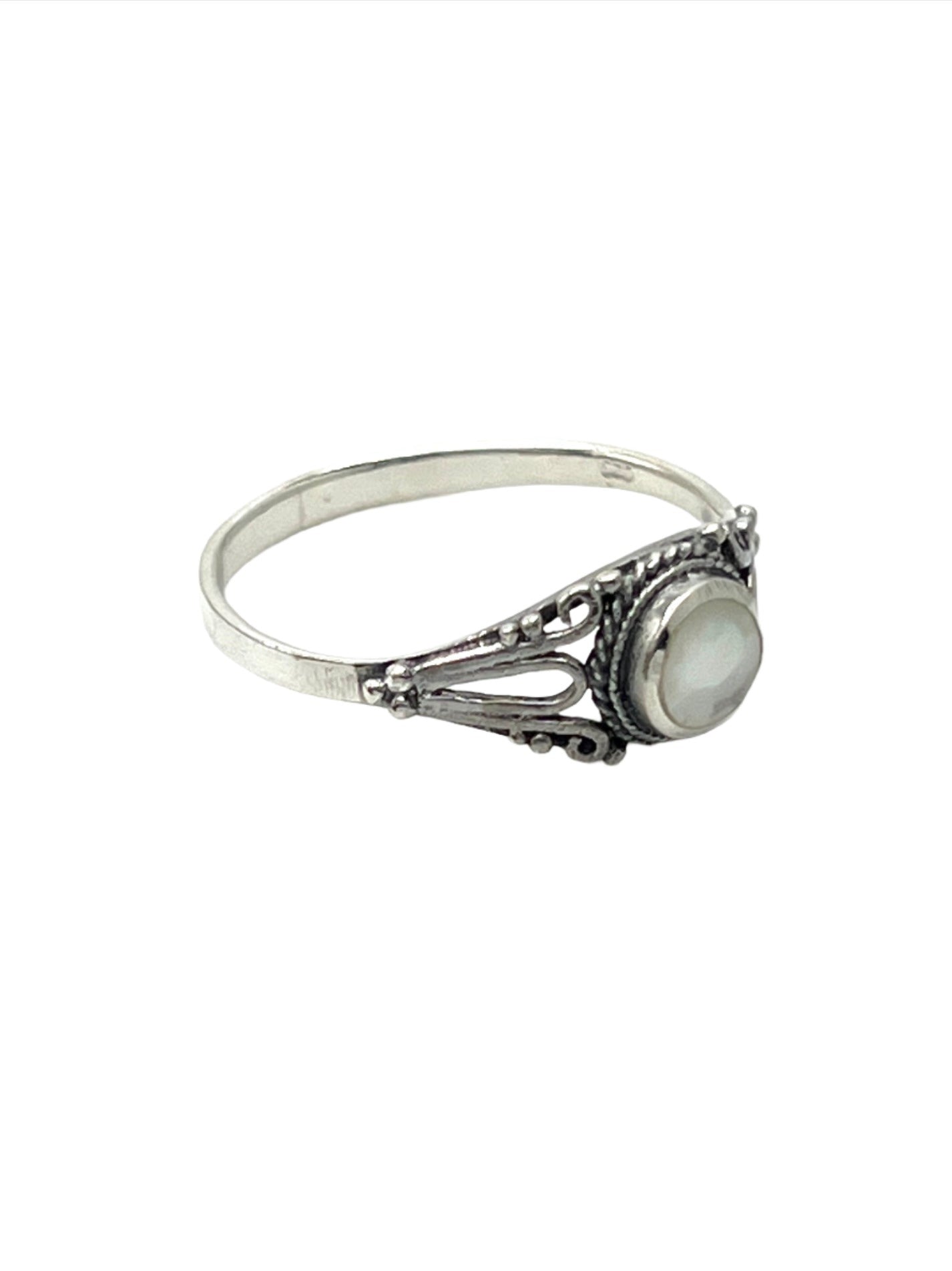 Sterling Silver Shell Round Ring