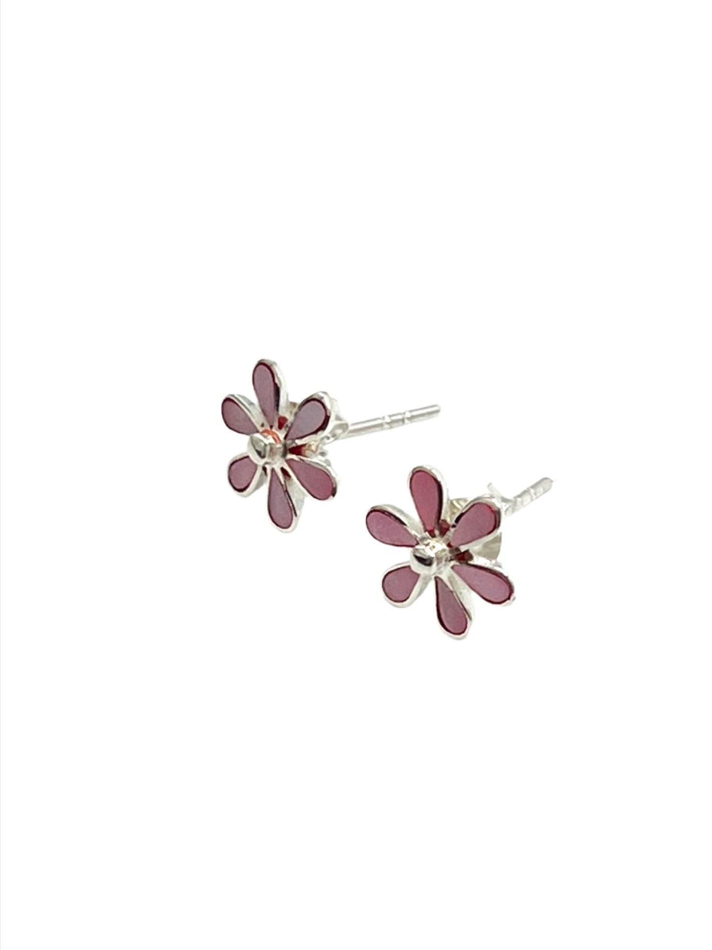 Sterling Silver Shell Daisy Studs