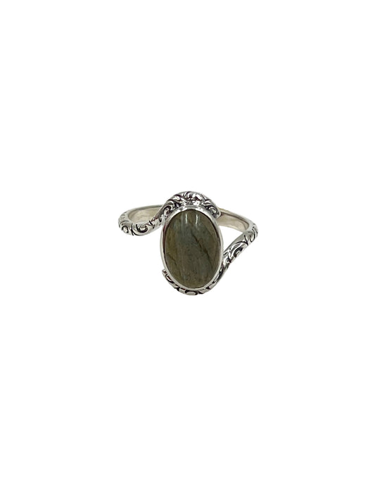Etched Oval Labradorite Ring