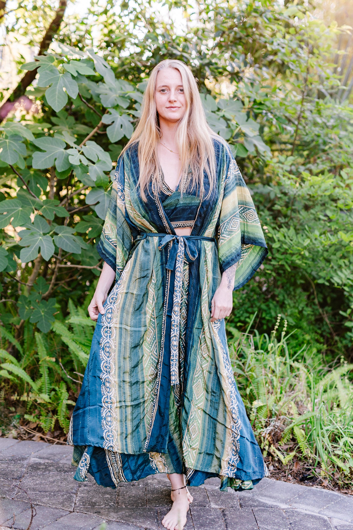 Ruhani Tie Kimono