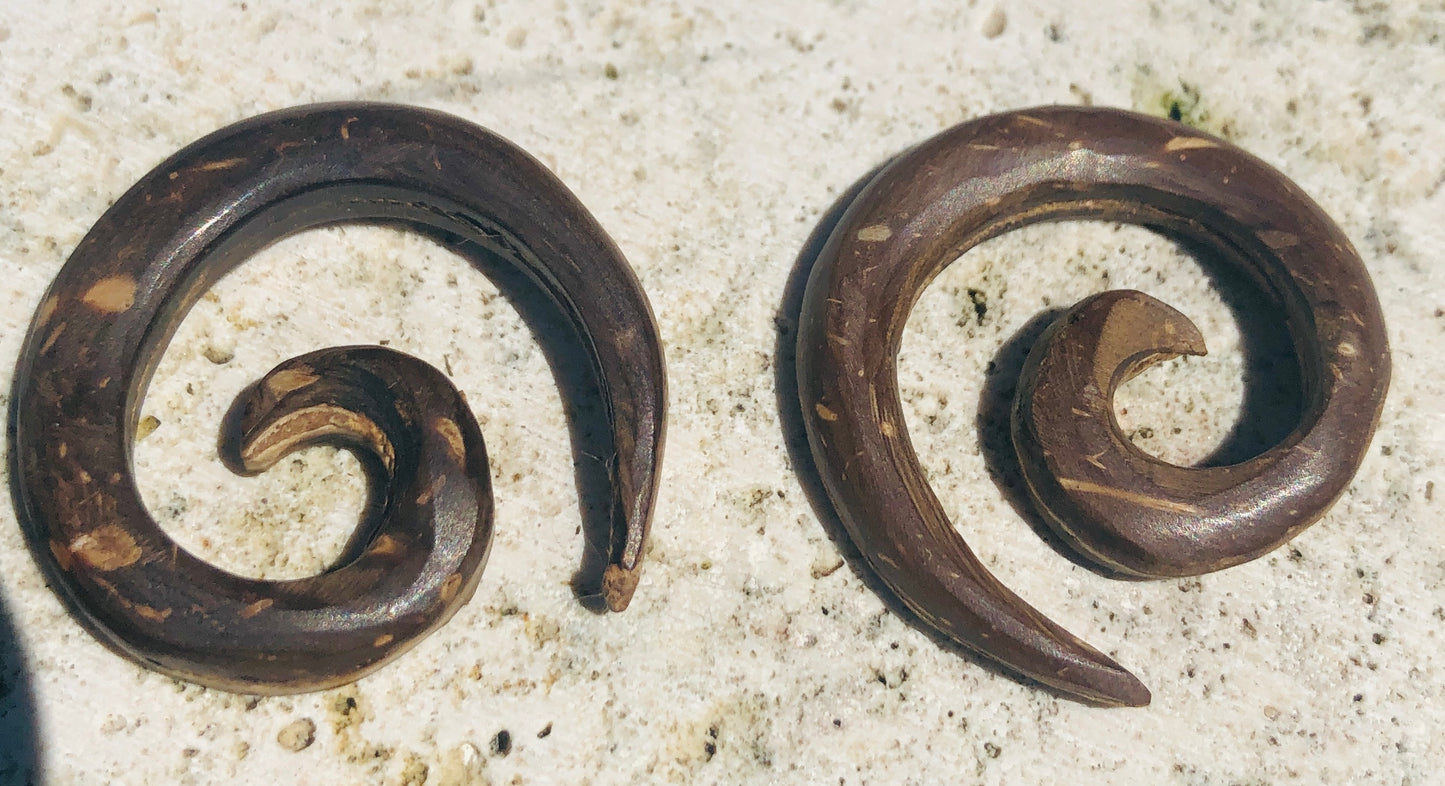Coconut Shell Spiral gauged earrings - 2g-0g