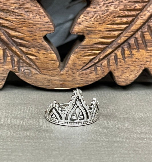 Mehindi Crown Ring