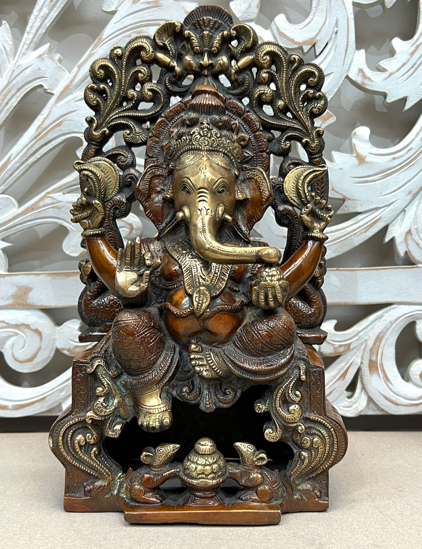 Ganesh Statues - Remover of Obstacles 33cm x 19cm