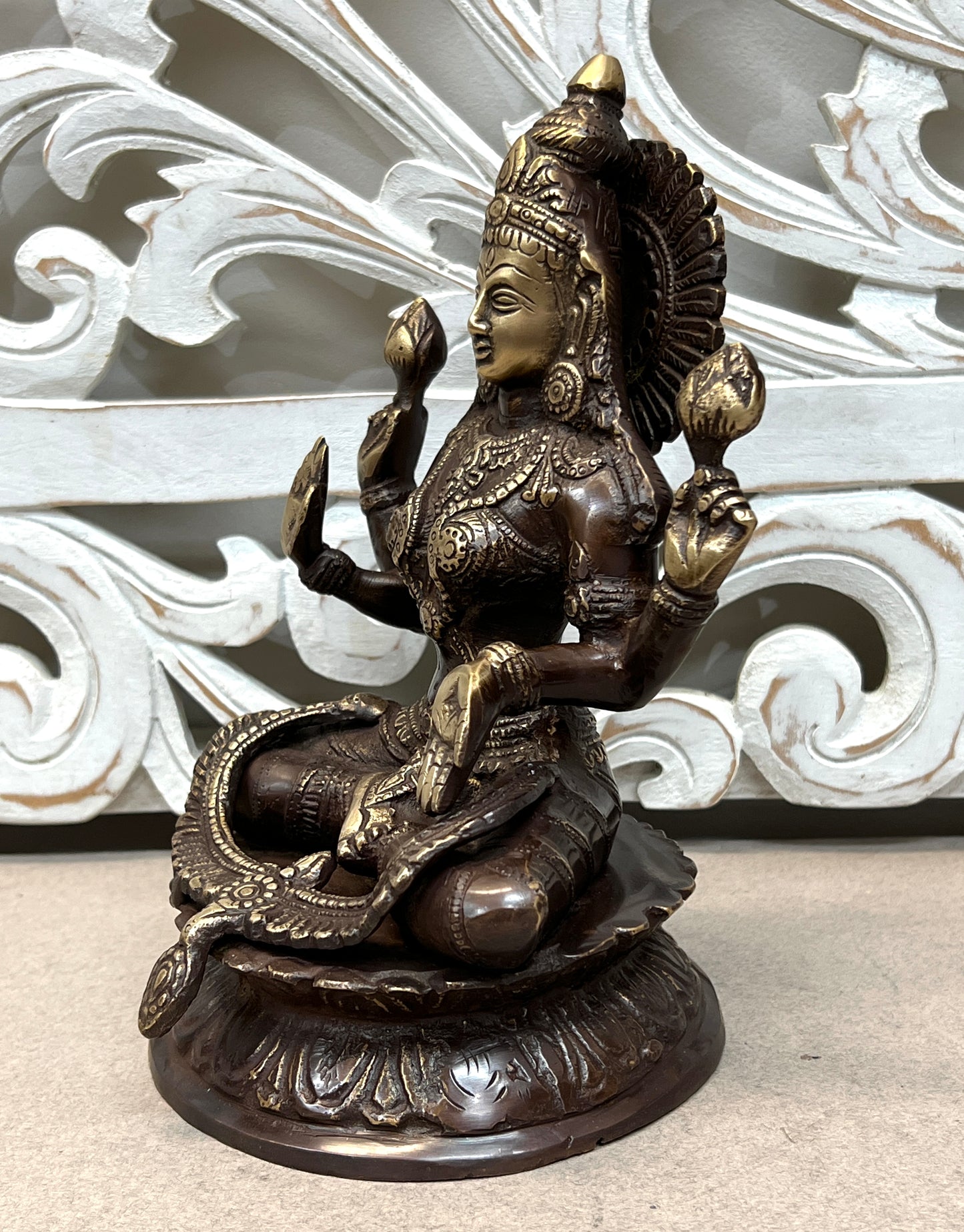 Laxmi Statue - Goddess of Wealth 23cm x 17cm