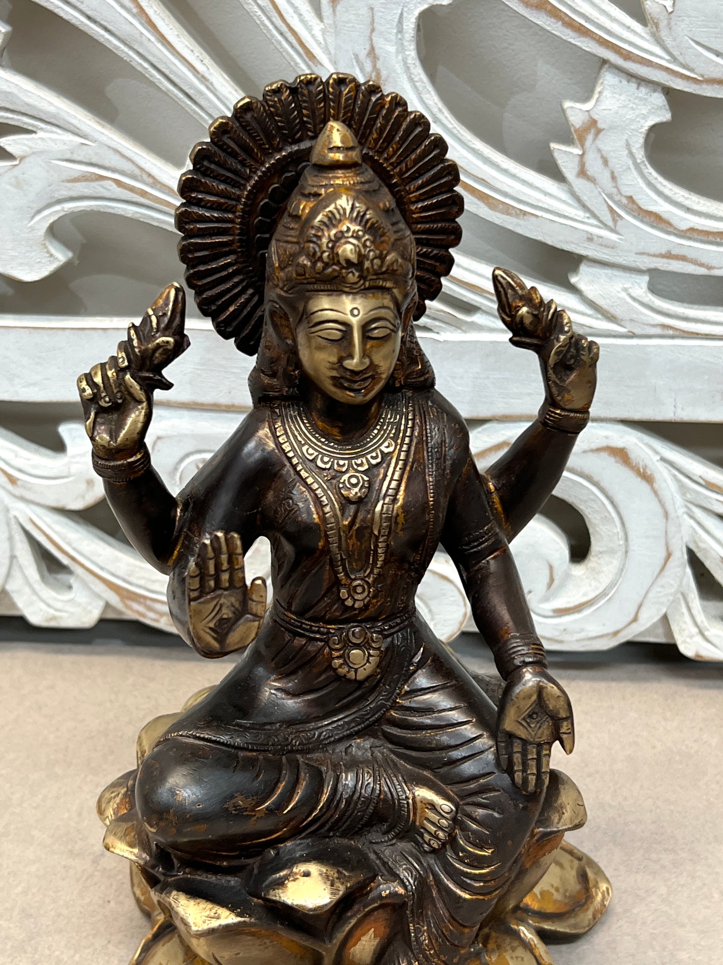 Laxmi Statue - Goddess of Wealth 25cm x 15cm