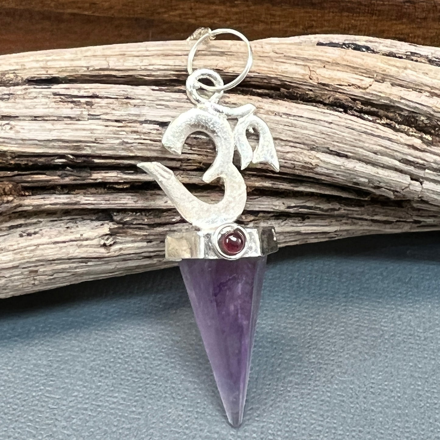 Om Crystal Pendulum