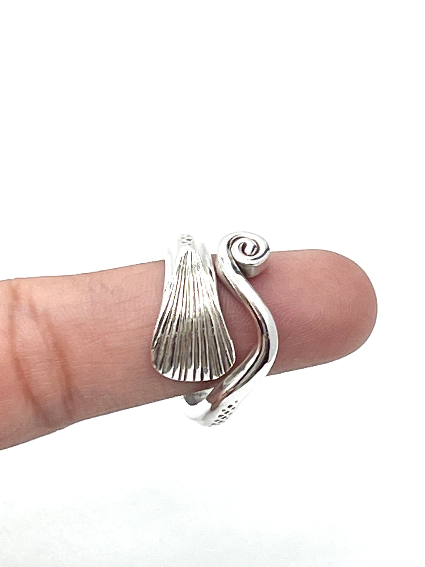 Sterling Silver Fan Tail Swirl Ring